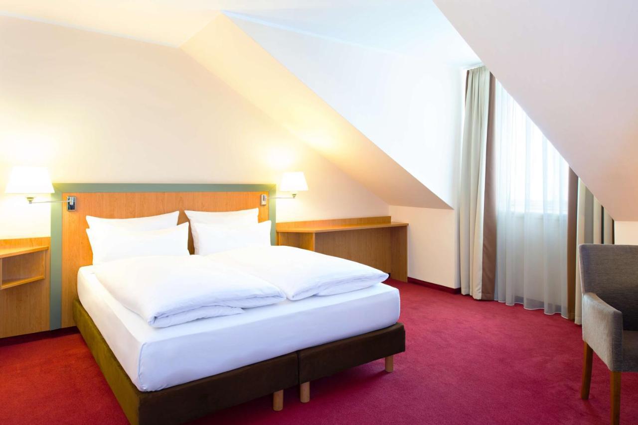 Nh Berlin Potsdam Conference Center Hotel Kleinmachnow Eksteriør billede